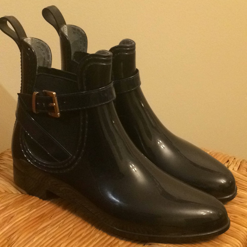 Rain boots